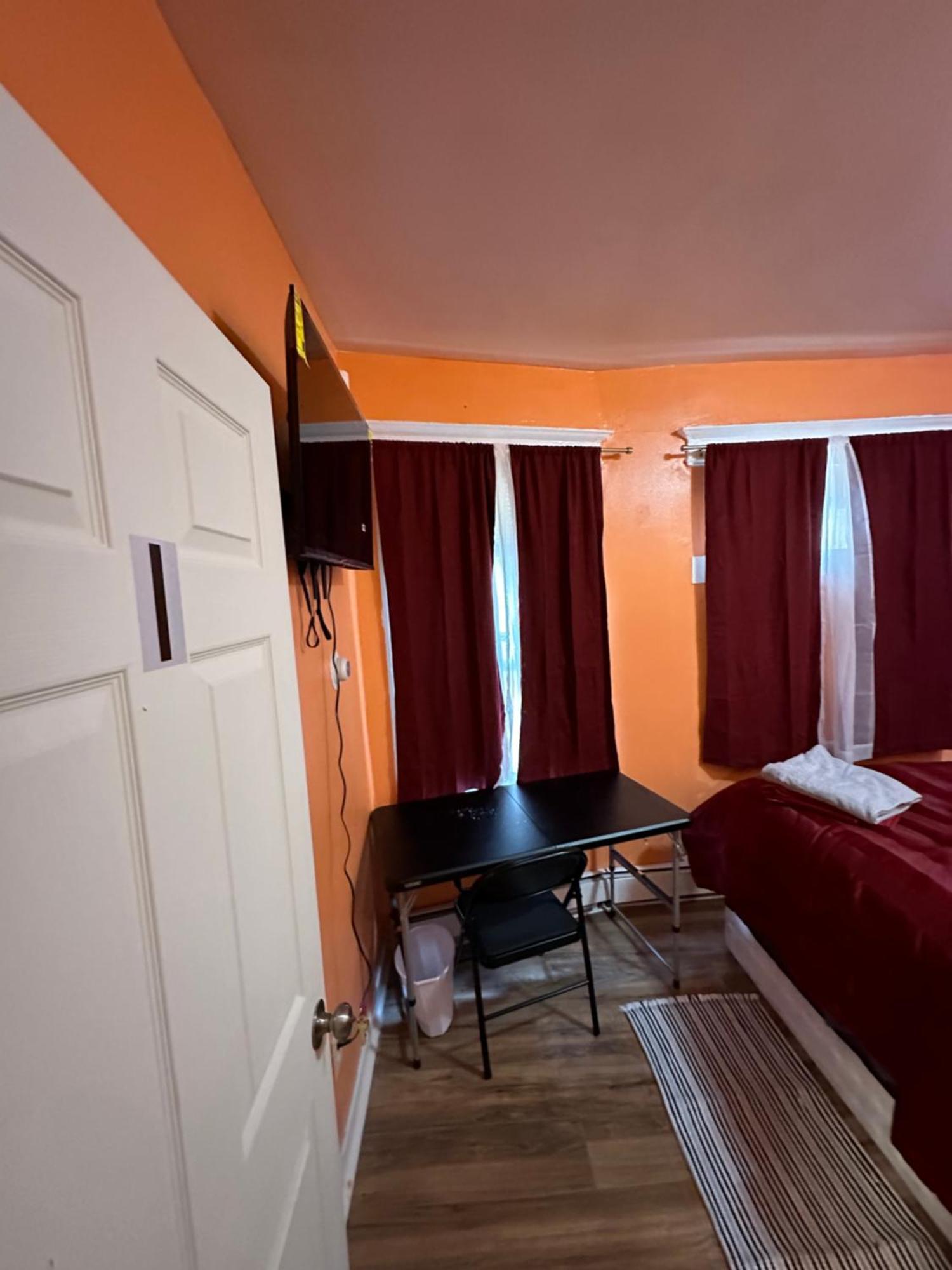 Fidellia Iron Room, Queen Bed Minutes From Newark Liberty International Airport And Newark Penn Station ภายนอก รูปภาพ